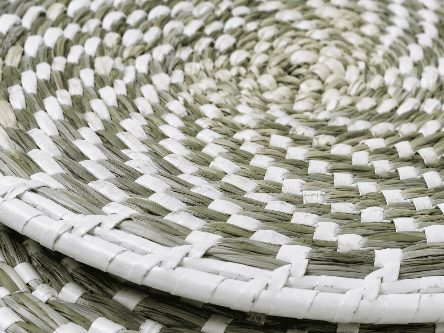 Handwoven Sabai Grass Spiral Wall Art Plate - Image 5