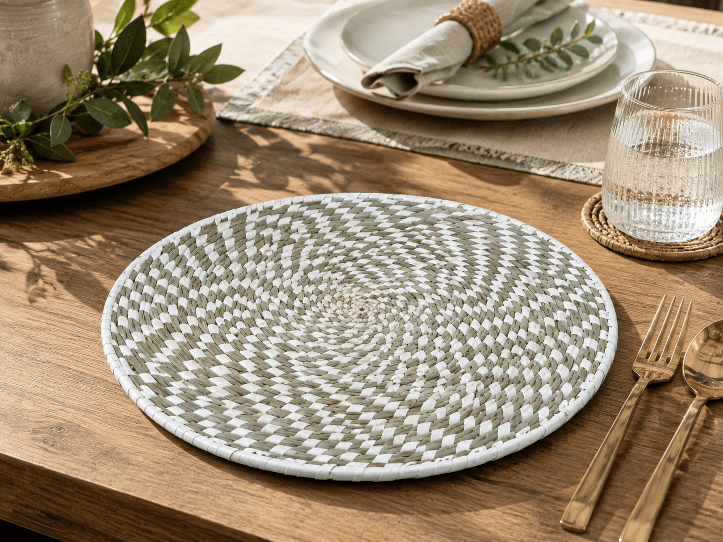 Handwoven Sabai Grass Spiral Wall Art Plate - Image 2